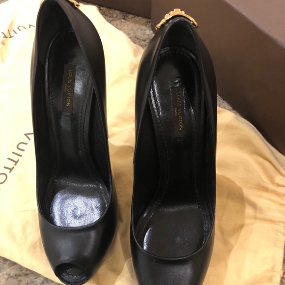 Louis Vuitton  Black Peep toe Oh Really Pump. - Picture 4 of 8